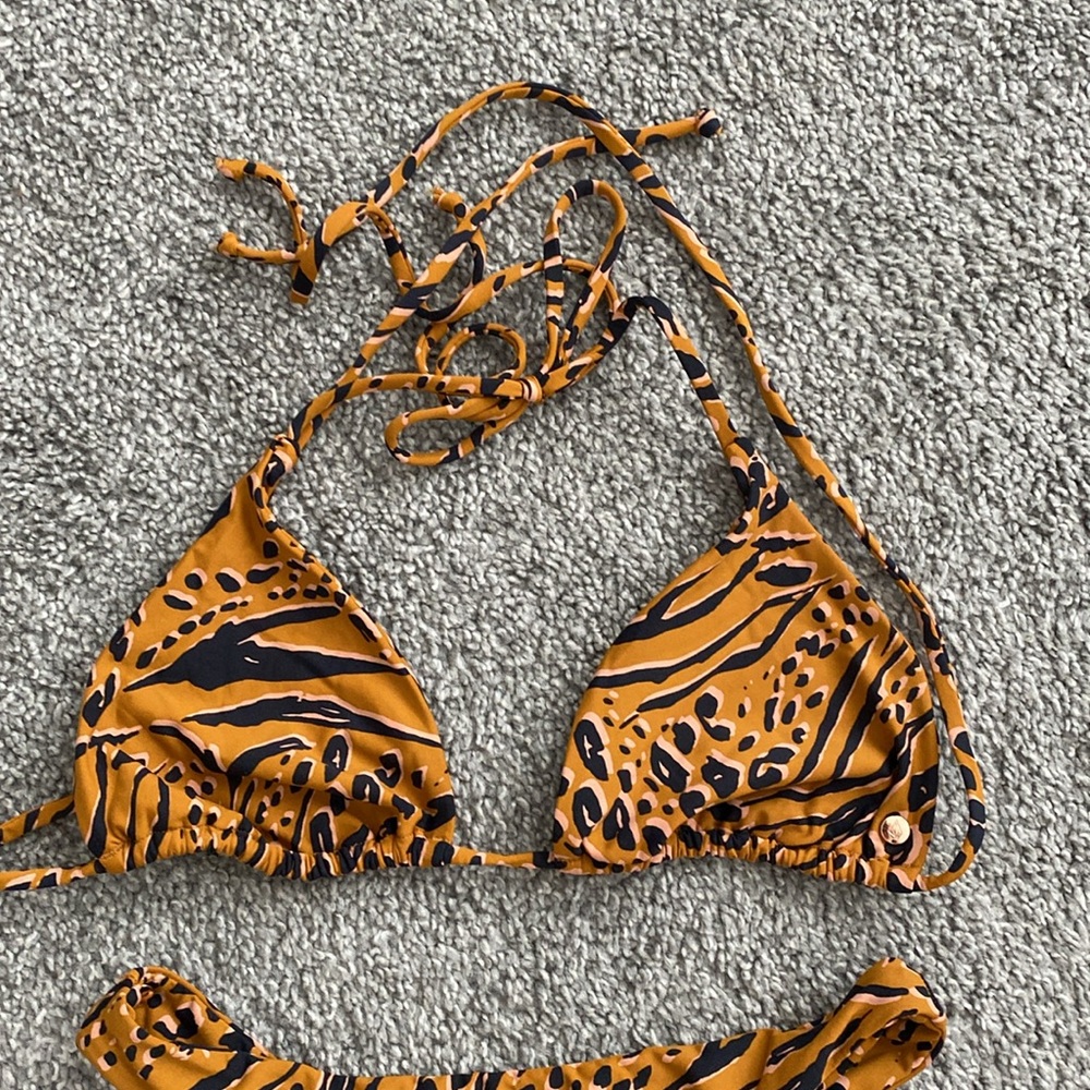Volcom Bikini Set - Picture 3 of 6